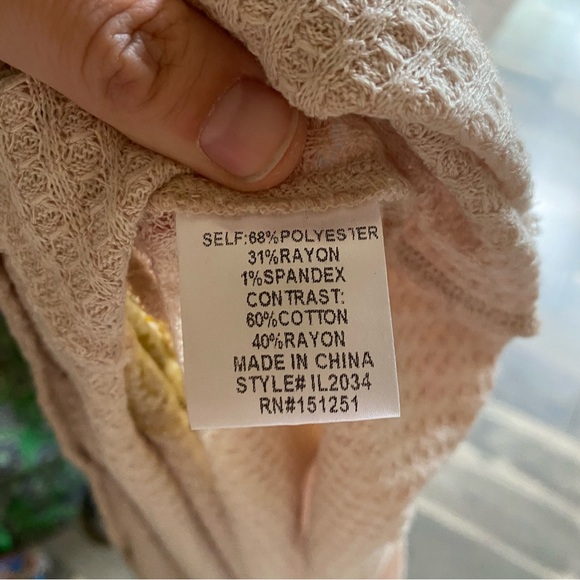 Forever 21 || Boho Floral Patchwork Waffle Knit Top Size L - Picture 11 of 12